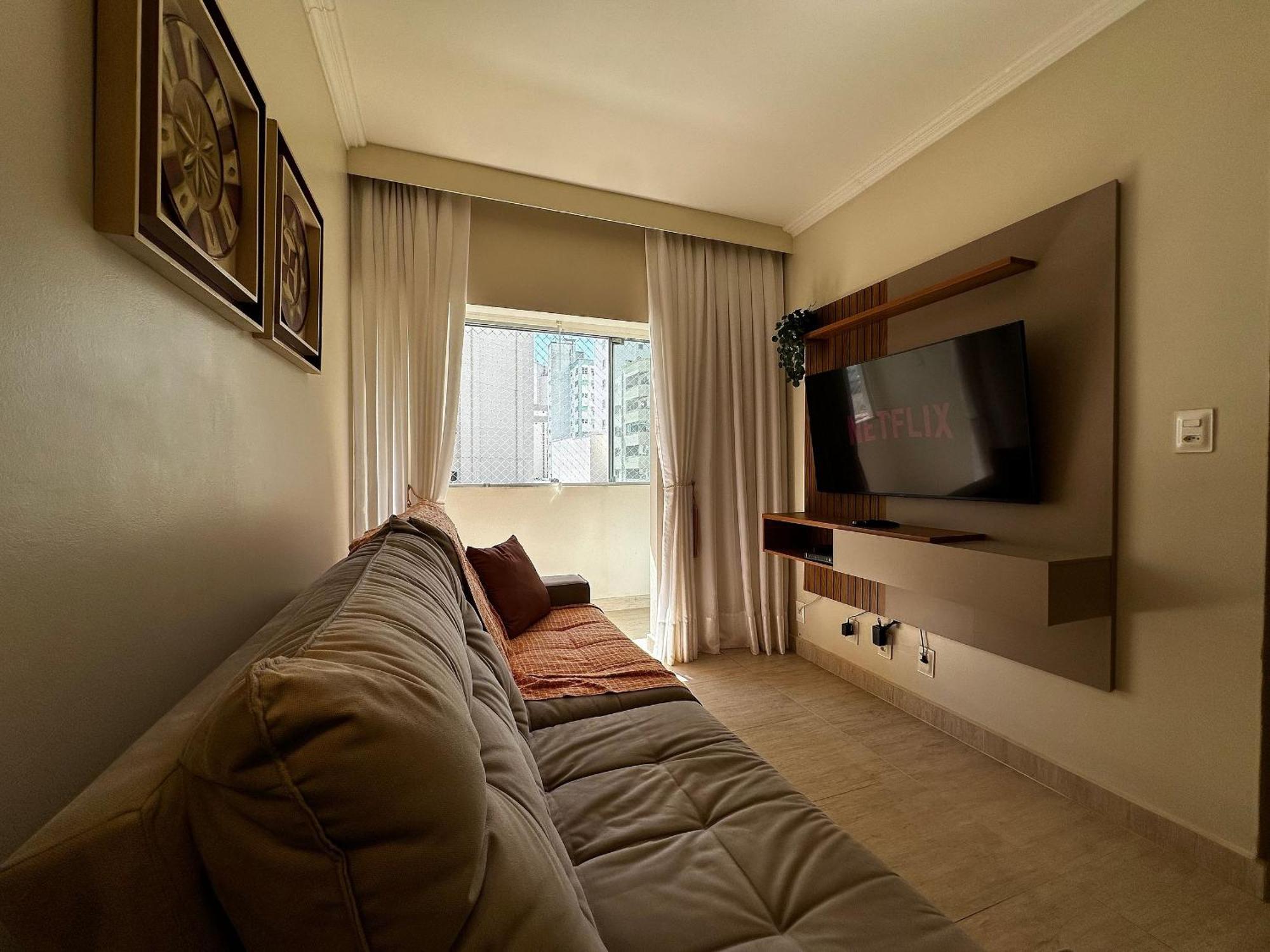 Apartamento Ip01- 2 Quartos| Telas Protecao| Garagem| Centro *