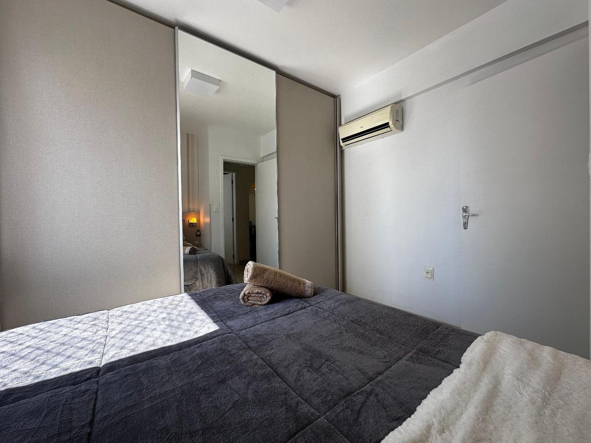 Apartamento Ip01- 2 Quartos| Telas Protecao| Garagem| Centro Balneario Camboriu